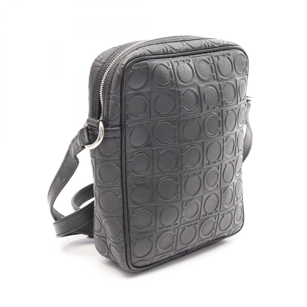 Used Salvatore Ferragamo Gancini Shoulder Bag 21 4914 leather Black Used Women