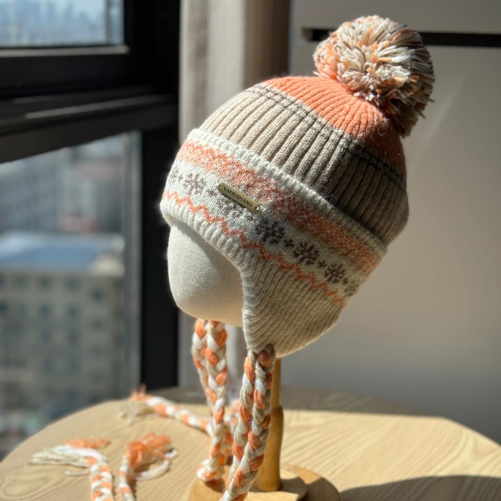 New Style Wool Ball Knitted Wool Hat for Women In Autumn and Winter Korean Style Thickened Cold Proof and Warm Ear Protecting Lei Feng Hat Small Face