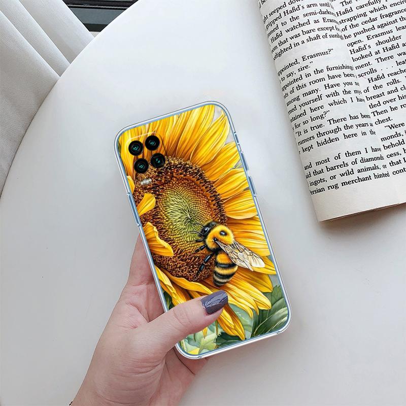 RA3 Art Bees Cartoon Phone Case for Motorola Moto G10 G20 G30 G31 G32 G34 G35 G41 G42 G50 G51 G52 G55 G60 G60S G62 G71 G72 G75