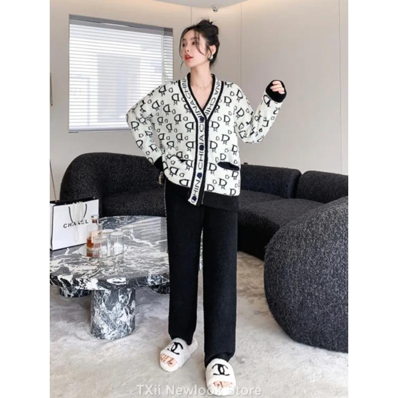 Pajamas for Women In Autumn and Winter New Half-velvet Wearable Thickened Knitted Shirt Home Clothes Set