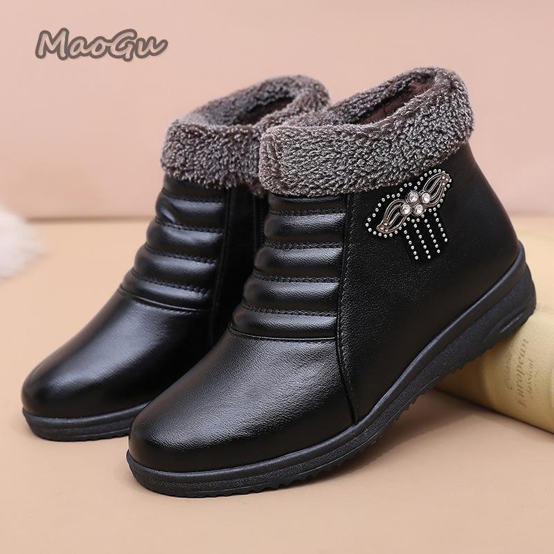 Mom's Winter Soft Soled Anti Slip Snow Boots with Short Plush Middle-aged Elderly Warm Cotton Short Boots Size 35-41 Botas Mujer