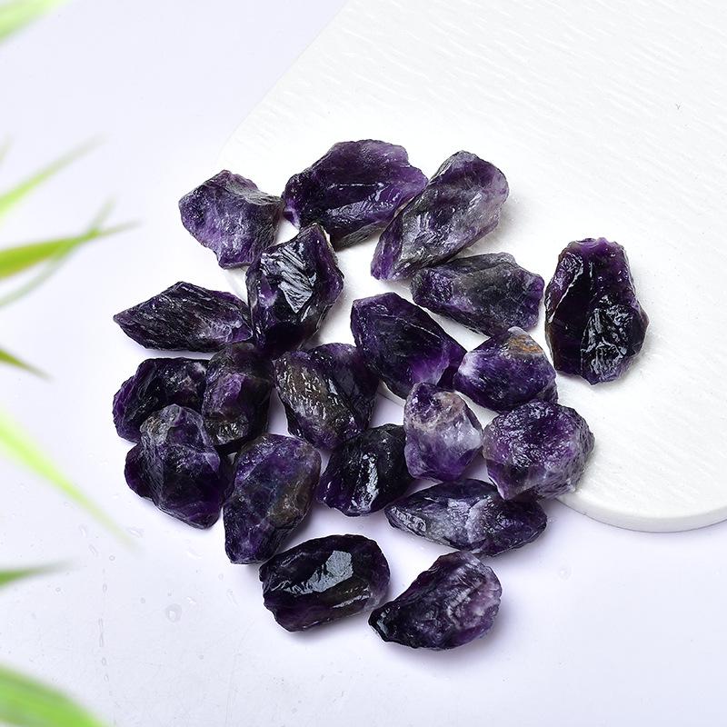 Amethyst Raw Crystal Stone for Decoration, Demagnetizing, Purifying, Incense, and Diffuser in Fish Tanks