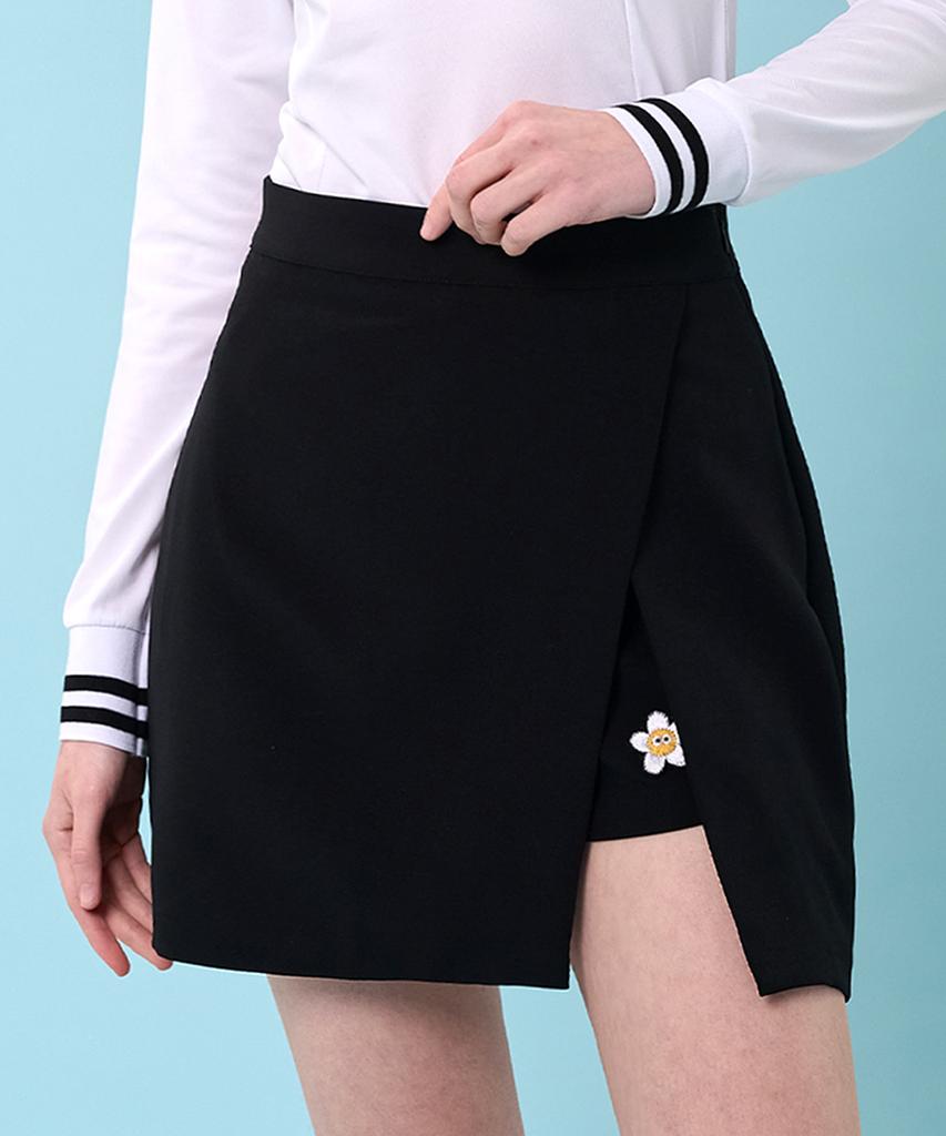 Mackie Daisy Slit Skirt Pants Black