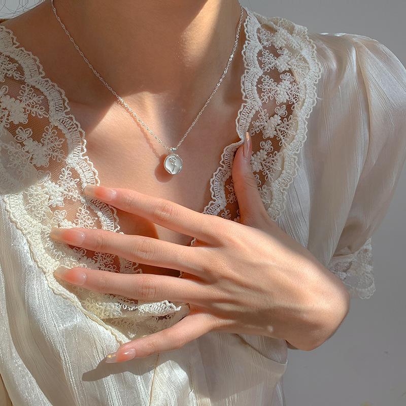 Pearl Butterfly Necklace Female Design Sense High Sense Does Not Fade Accessories Collarbone Chain Tide