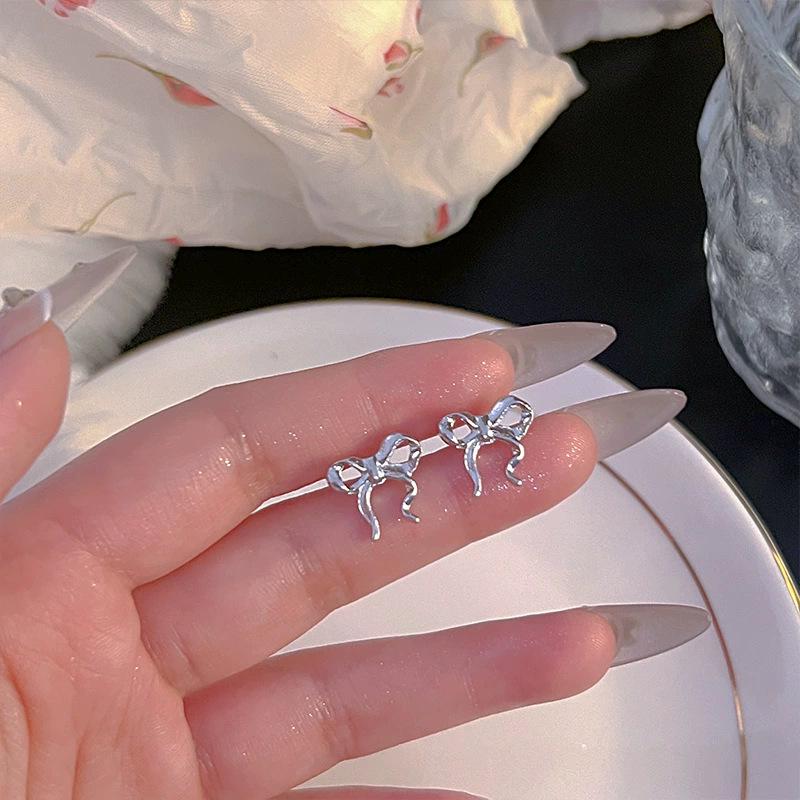 925 Sterling Silver Women's Ear Piercing Earrings - Versatile Cartilage Studs for Comfortable Sleeping