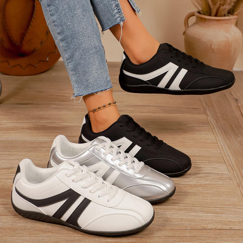 2025 autumn new large size round head retro casual versatile flat bottom foreign trade casual shoes