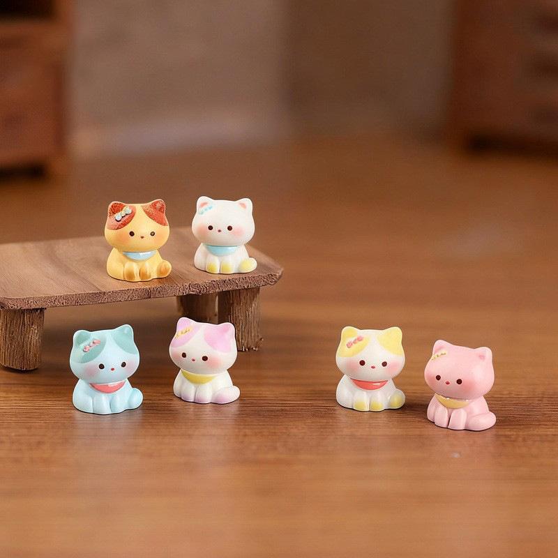 6pcs Mini Cat Figurines Tiny Resin Crafts Ornaments for Fairy Garden Micro Landscape DIY Desk Decor Gifts