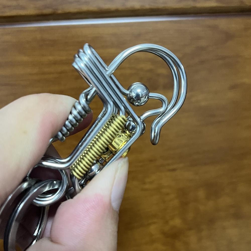 Stainless Steel Keychains,Golden Skull Head Hook Buckle Car Waist,Mechanical Style Men Halloween Gift Ornaments