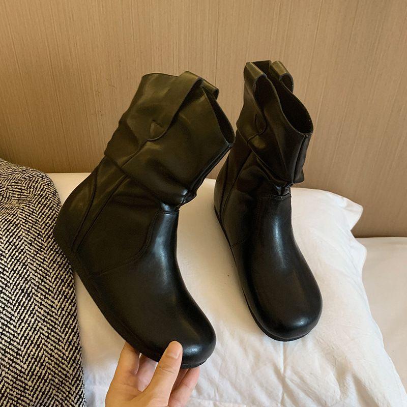 Wasteland wind retro pleated V-mouth western cowboy boots women's 2025 new versatile and thin flat-bottomed fashionable stacking boots