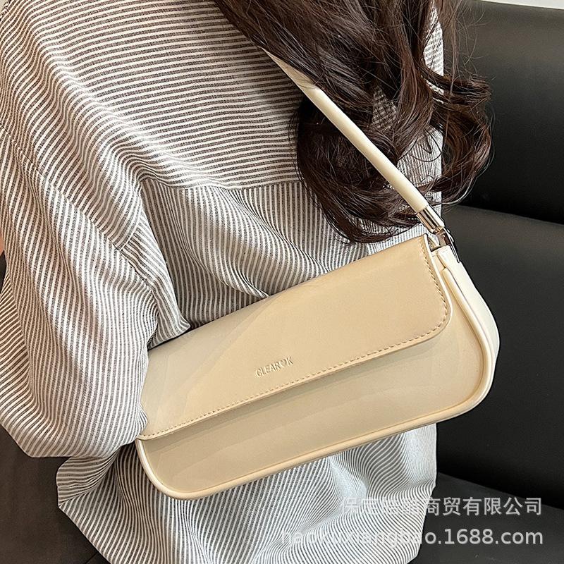 Spring and Summer Popular Popular Small Bag Women's 2025 New Fashion Versatile Messenger Bag Super Fire Shoulder Armpit Bag