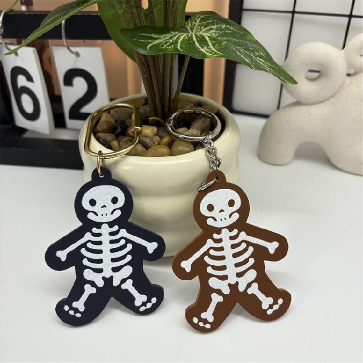 Spooky Skull Design Keychain Ornament With PU Leather Construction Accent For Gift Giving And Themed Celebrations