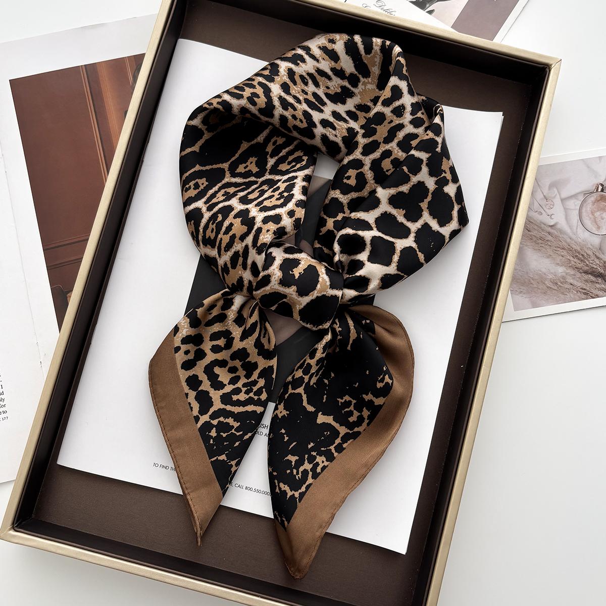 

Роскошный женский атласный шейный платок с цветочным принтом, квадратный платок для волос, фуляр, повязка на голову, шали, обертывания, шейный платок, бандана, женский 70x70CM