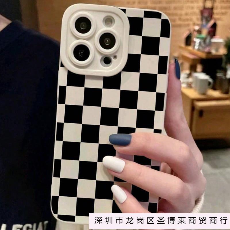 Schwarz-Weiß-Schachbrett geeignet für Apple 17promax Handyhülle iPhone16/15 Engelauge 14 Sturzfest 13pro