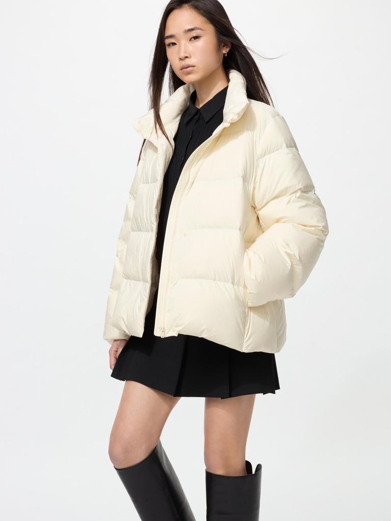Uniqlo Powder Soft Down Jacket Model