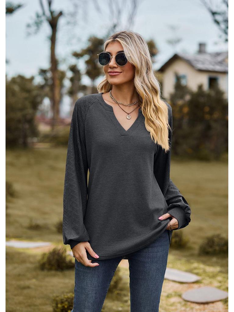 2023 European & American Solid Color V-Neck Splicing Long-Sleeve Loose T-Shirt for Women