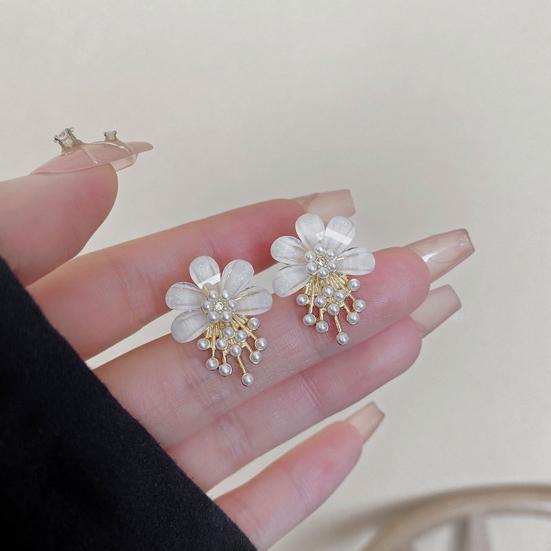 

Серьги-гвоздики с цветами для женщин, серьги-капли из искусственного жемчуга со стразами, гипоаллергенные элегантные серьги-гвоздики, весенний костюм, ювелирные изделия на день рождения, выпускной, подарок золотистый