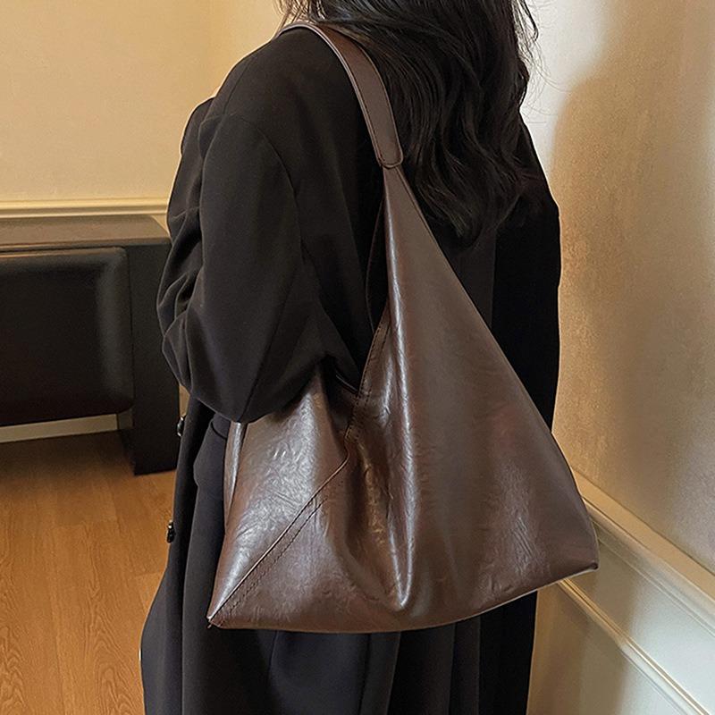 Tote bag women's new women's bag autumn and winter fashion shoulder bag is now popular large-capacity underarm bag
