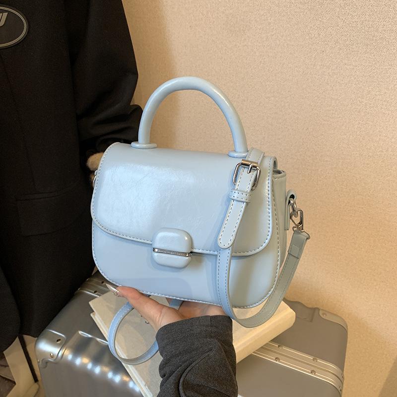 Premium Texture Retro Bag Women's 2025 New Fashion Versatile Messenger Bag Super Fire Portable Small Square Bag Small Bag