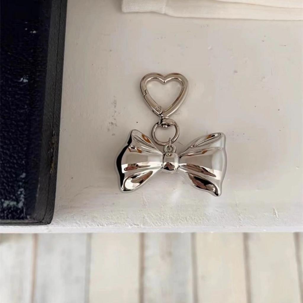 Stylish Keychain Pendant with Delicate Bowknot Stylish Bowknot Bag Charm Portable Phone Straps Chain Keychain for Women