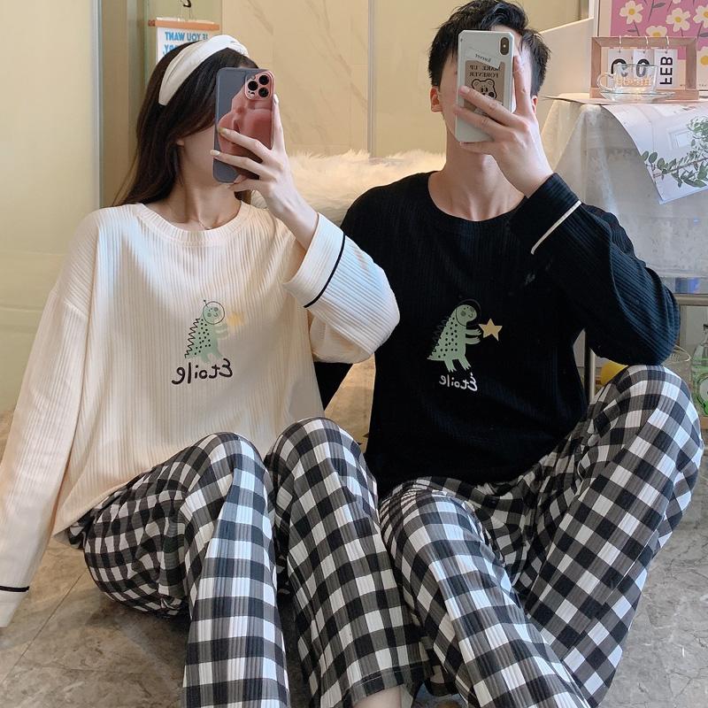 Uzun Kollu Gecelik Çift Erkek ve Kadın Eşleşen Ev Seti Pamuklu Pijama Karikatür Baskılar Eğlence Gecelik Pijama Bahar İçin