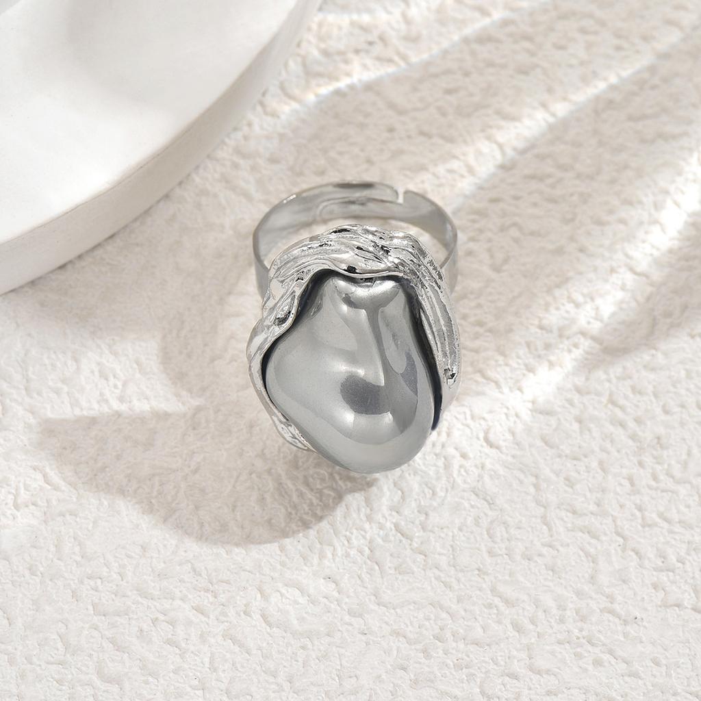 The 2025 New Geometric  Bestseller Women's Ring with Geometric Inlaid Irregular Pearl Design Open