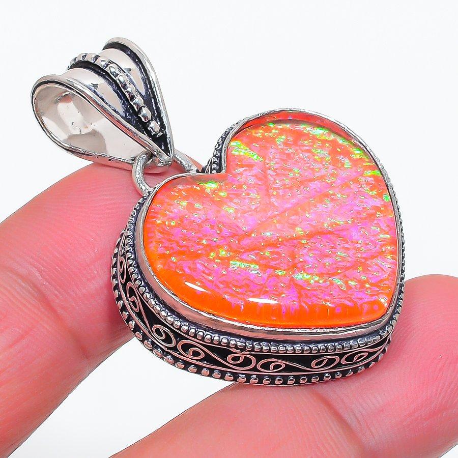 

Natural Pink Triplet Opal 925 Sterling Silver Jewelry Pendant 1.58 g7C38