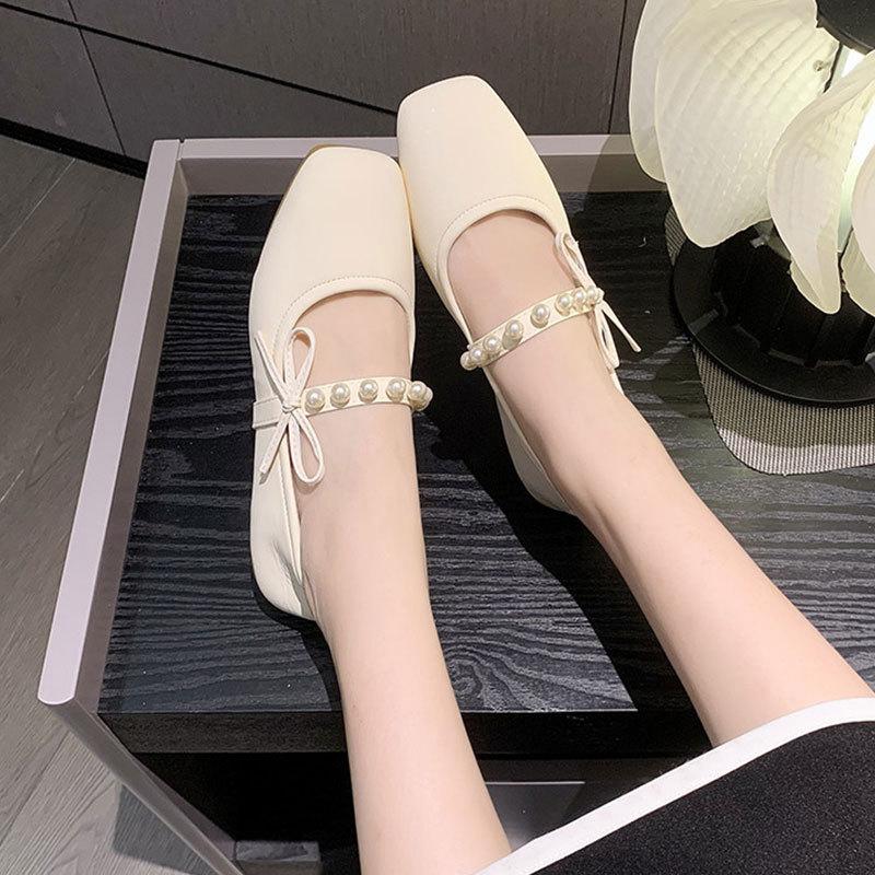 Mary Jane single shoe girl 2025 new spring and autumn flat bottom evening fairy wind gentle with skirt soft sole small leather shoes