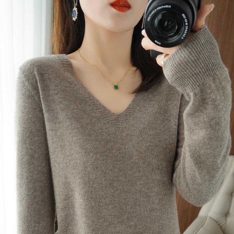 Women's V-Neck Cashmere Sweater - Slim Fit Long Sleeve Knitwear, Korean Style for Spring & Autumn