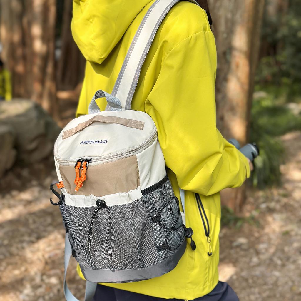 Schoolbag Korean version of simple large-capacity backpack men's and women's 1011 new splicing outdoor mountaineering bag sports backpack
