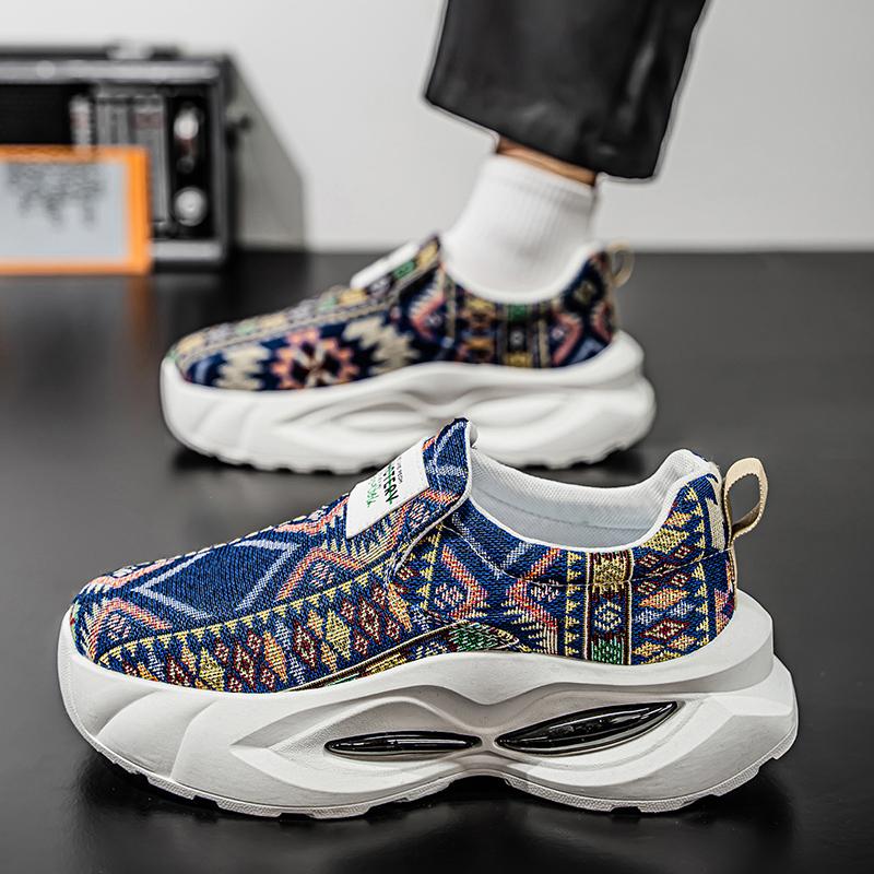 Men’s Sports Shoes Casual Street Style Platform Sneakers Students Over Sized Printed Skateboard Shoes Height Increase