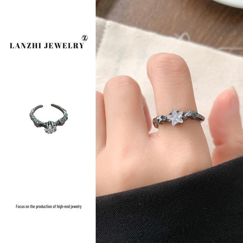 

Женское незатемняющееся кольцо-звезда с цирконом цвета оружейного металла Adjustable