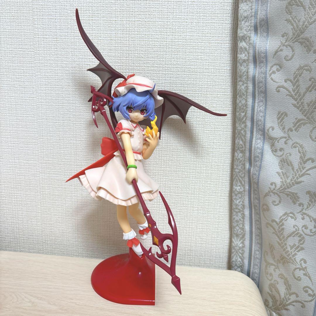 

[USED] Remilia figure