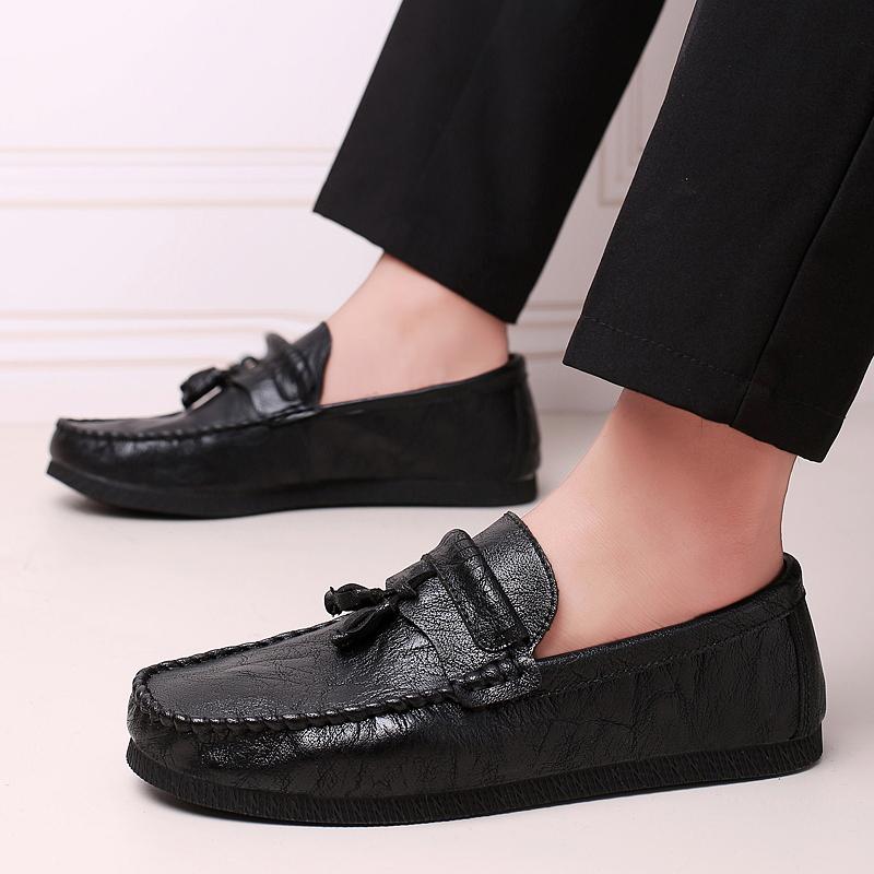 Leather Men Casual Shoes Italian Men Loafers Moccasins Slip on Men's Flats Breathable Male Driving Shoes Lightweight Boat Shoes