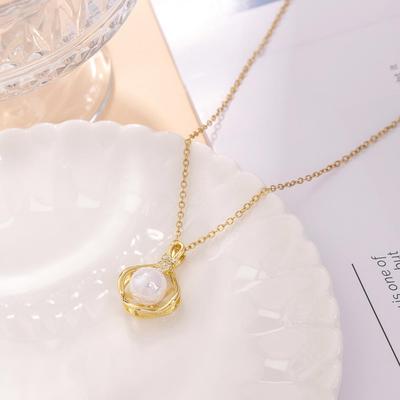 Halskette aus Titanstahl mit Perlen - Damen High-End Luxus Choker und Schlüsselbeinkette Accessoire.