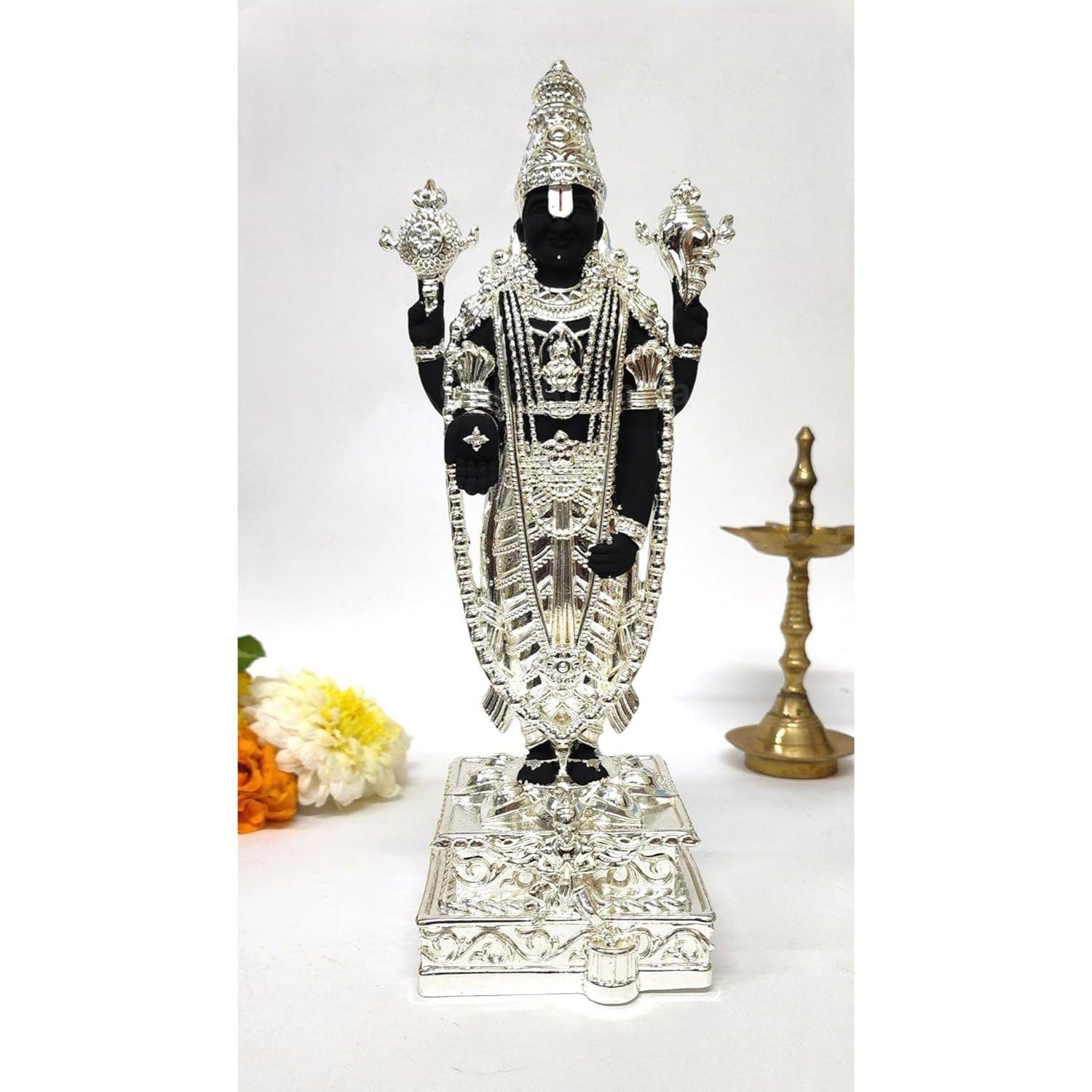 

Господь Тирупати Баладжи Посеребренная Терракотовая Икона Черного Цвета для Приборной Панели Автомобиля | Икона Вишну Джи для Офисного Стола |