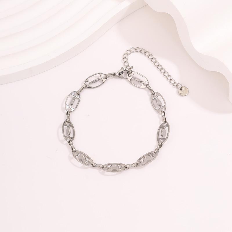 European and American Light Luxury Niche Bracelets for Women Do Not Fade Retro Pandora High-value Diamond-encrusted Cuban Bracelets