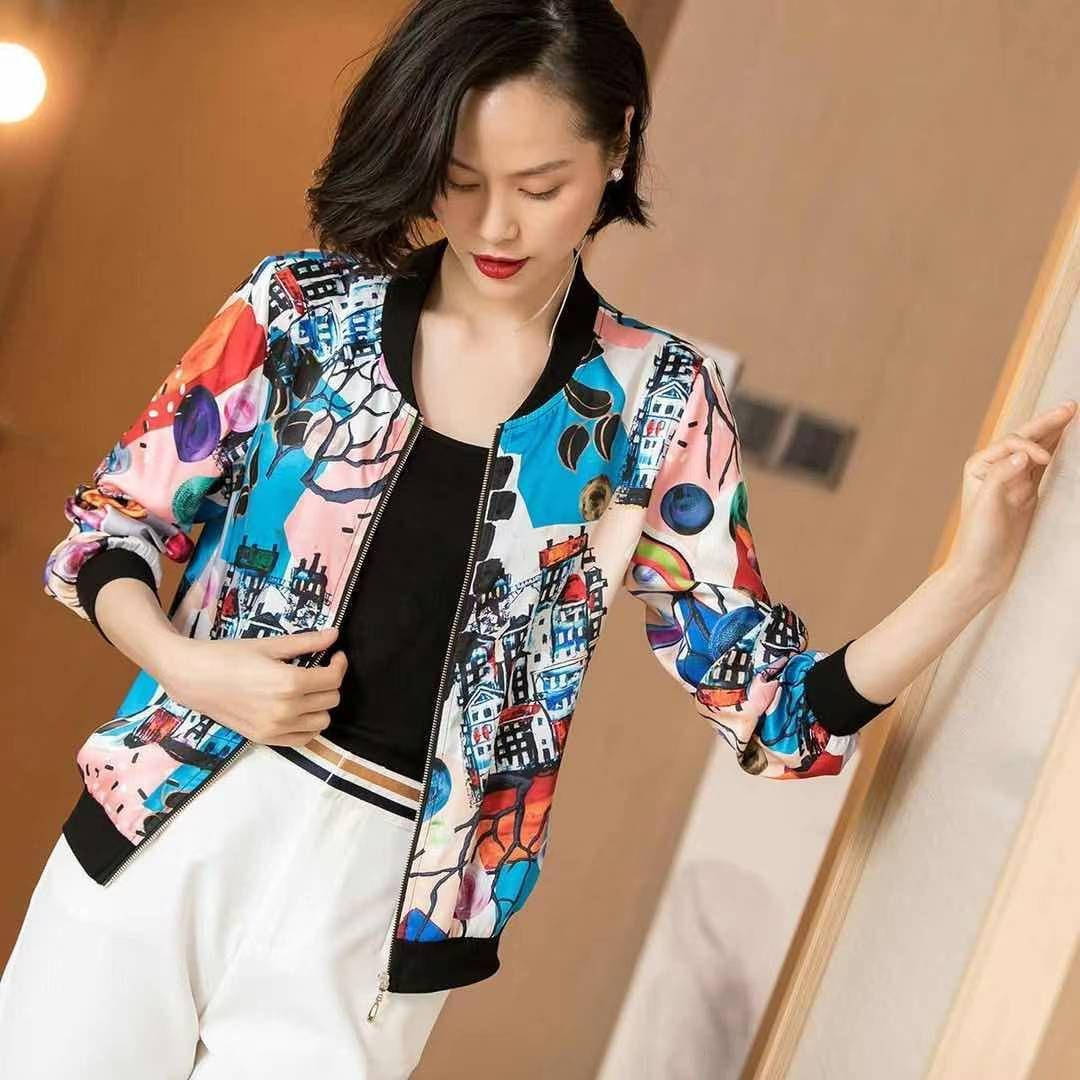 

Chic Chiffon Sun Protection Jacket for Mature Women - Lightweight, Breathable Summer Top L