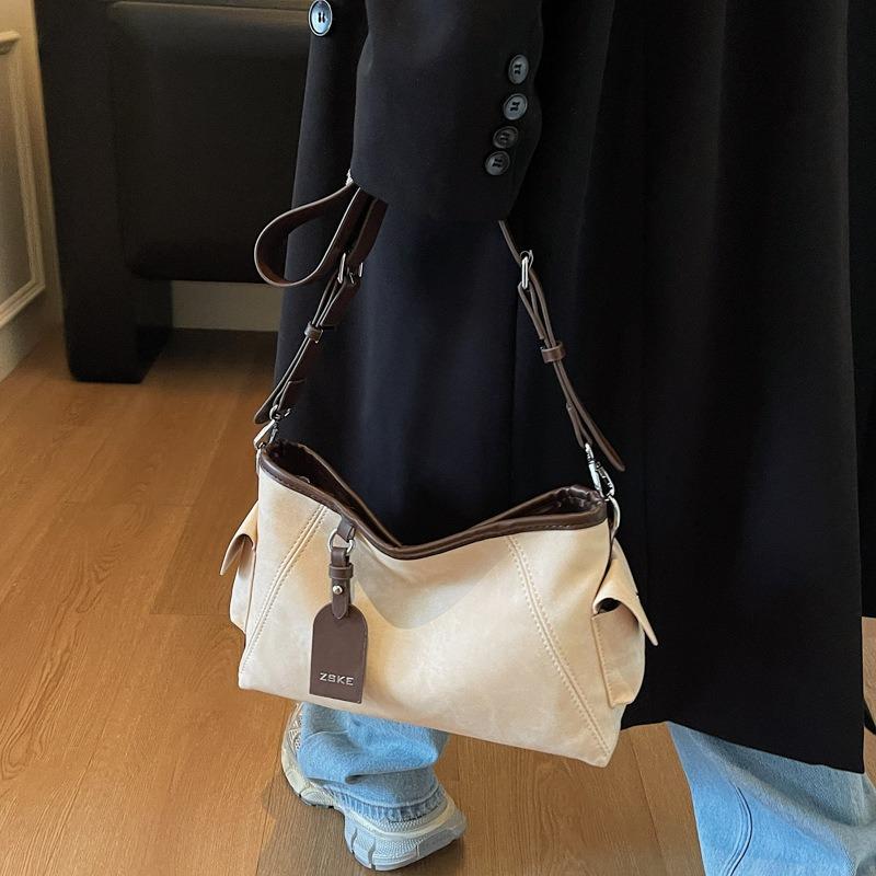 Stylish Large-capacity Commuter Bag New Underarm Shoulder Bag Women's Bag Simple Oblique Span Bag Women's