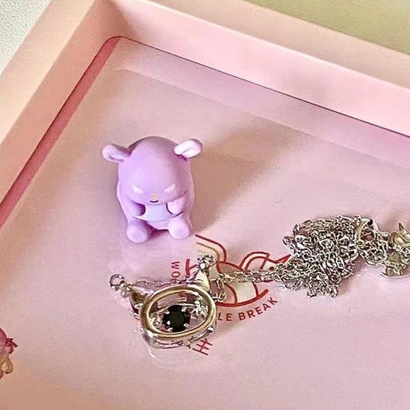 Cartoon Cat Rhinestone Necklace - Fashionable Girly Student Best Friend Chain with Niche Design.