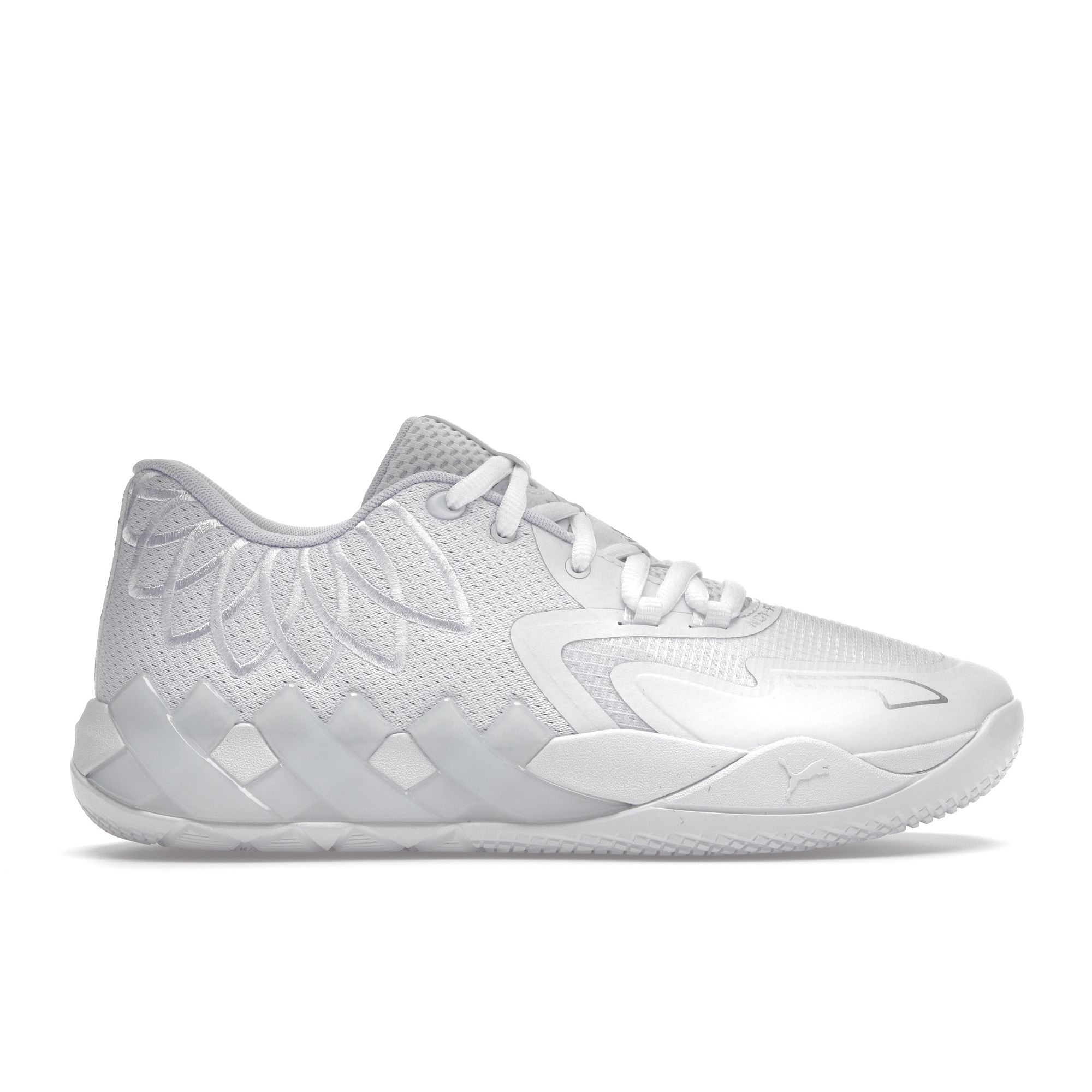 

Puma MB.01 Lo LaMelo Ball Men s Puma White Silver Basketball Shoes 376941-04 EU 44