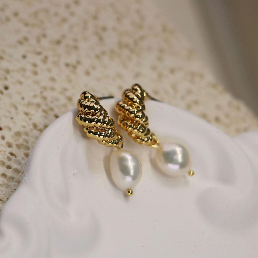 Gold-Plated Brass French Modern Croissant Baroque Pearl Earrings with 925 Silver Needle