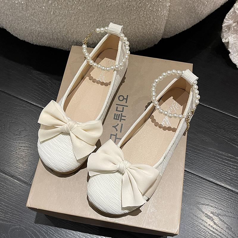 Flat-bottomed Mary Jane single shoes girl 2025 spring and autumn new pearl bow fairy style gentle shoes versatile Doudou shoes