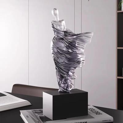 Luxury Creative Figurines Resin Art Miniature Aesthetic Sculptures Modern Nordic Accessories Kawaii Ornaments Valentines Day Gift Interior Decor