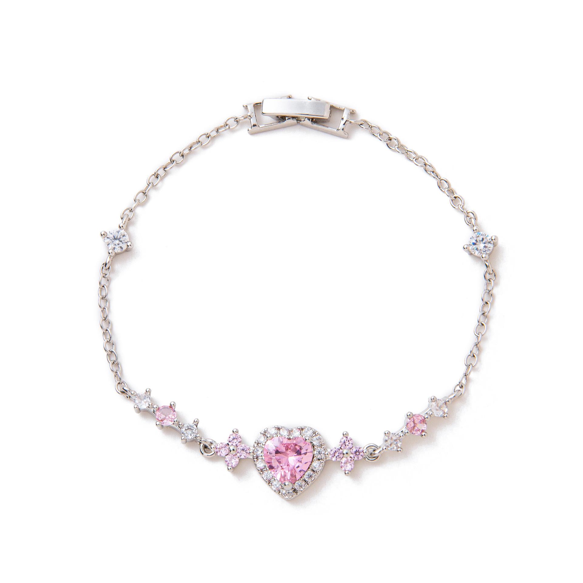 European & American Fashion Butterfly Heart Rhinestone Bracelet: Elegant Luxury Hand Jewelry in Sweet Copper