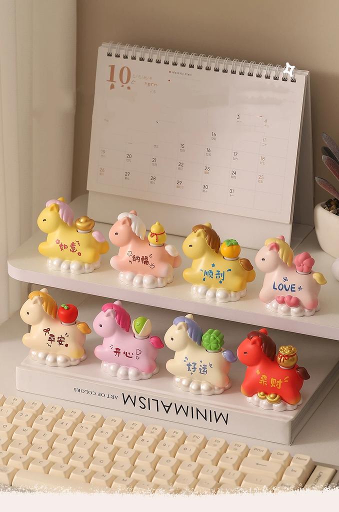 1PC Creative Transfer Zodiac Horse Back Lucky Bag Ingot Can Be Rotated Home Decoration Office Desktop Decoration