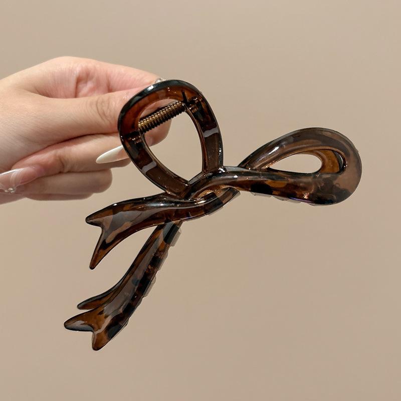 Trendy Fashion Elegant Plush Grab Clip Women's Large Hair Volume High-Level Sense Clip Hairpin Autumn and Winter Back Head Shark Clip Hairpin Headwear