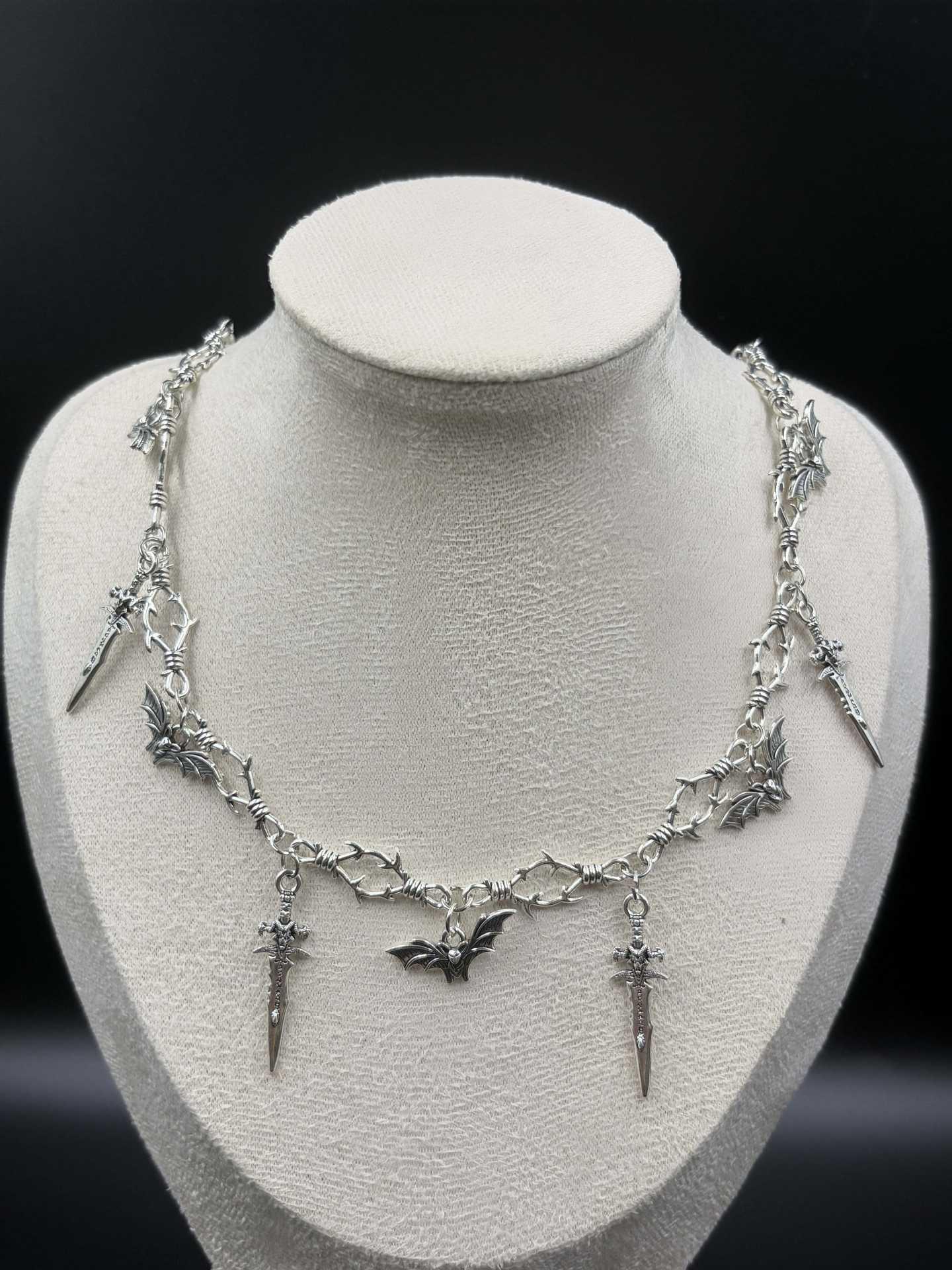 Подвеска-ожерелье Готский Демон-Летучая Мышь Меч - Панк Стиль Украшения для Мужчин и Женщин