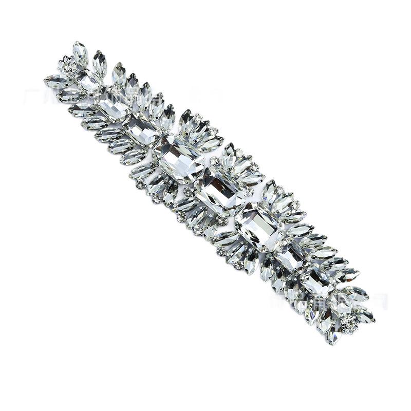 

Fashion Rhinestone Flower Chain: DIY Accessories for Wedding Dresses, Hats & Shoes срібні білого кольору