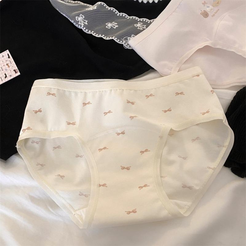Ladies Autumn and Winter Fashion New Cartoon Cotton Comfortable Briefs