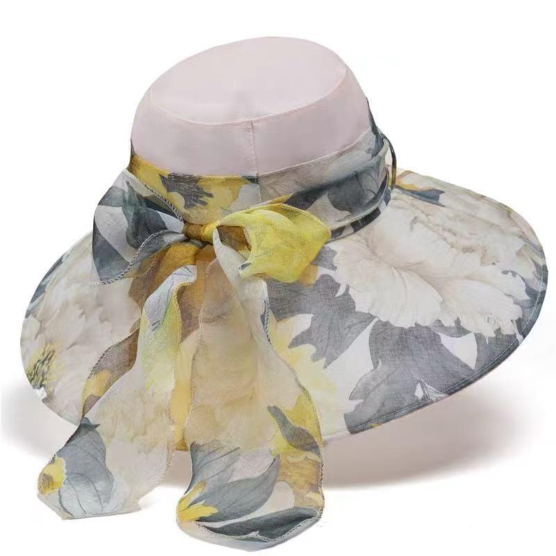 Women's Stylish UV Protection Wide-Brim Sun Hat for Summer Travel